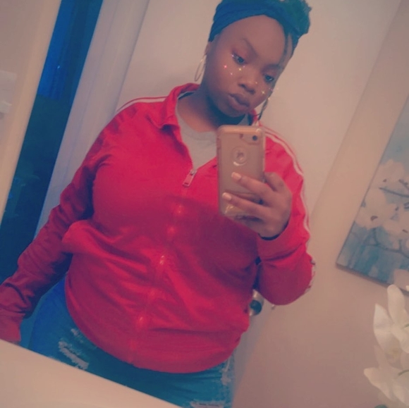 yasmine_scott